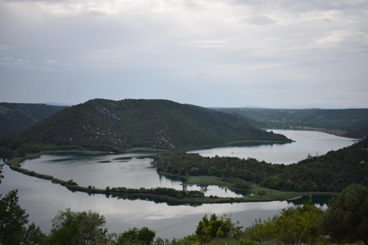 Matanovi Dvori-Krka National Park Hotell Lozovac Exteriör bild