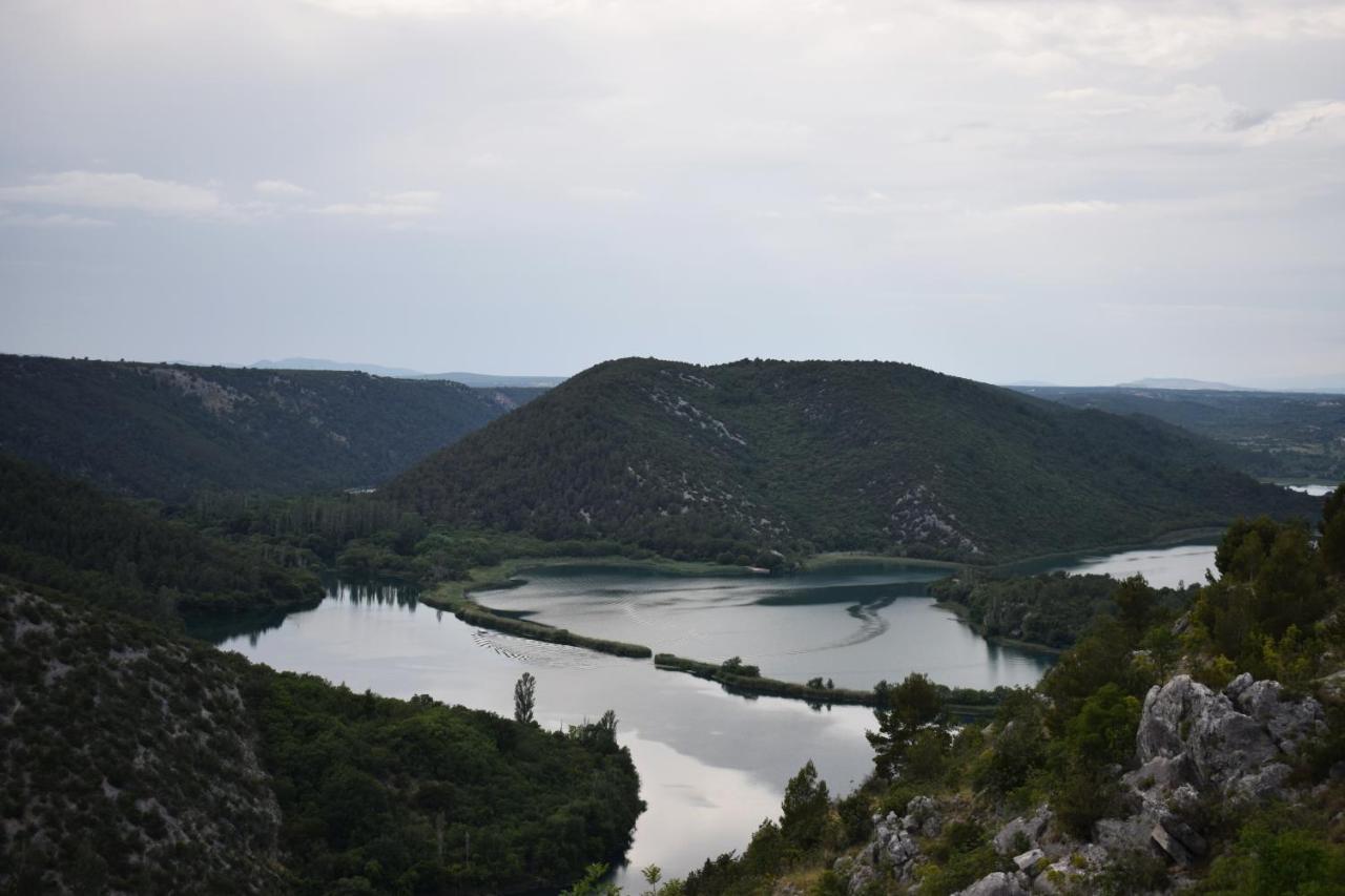 Matanovi Dvori-Krka National Park Hotell Lozovac Exteriör bild