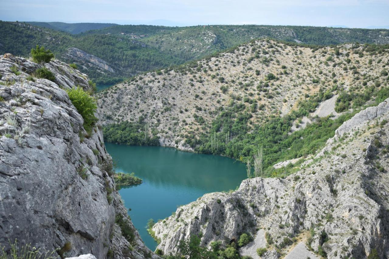 Matanovi Dvori-Krka National Park Hotell Lozovac Exteriör bild