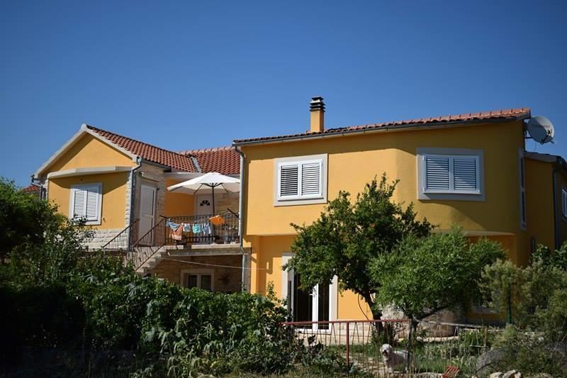 Matanovi Dvori-Krka National Park Hotell Lozovac Exteriör bild